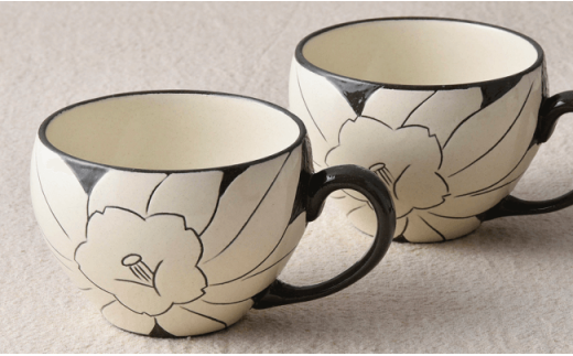 【波佐見焼】黒陶掻き落し山茶花 ワン プレート ４人セット スープマグ スープカップ 食器【利左エ門窯】 [QB14]
