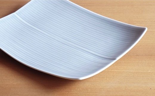 【白山陶器】【長方皿】レリーフ模様が美しい角皿2枚セット グレイ 皿 【波佐見焼】 [TA53]