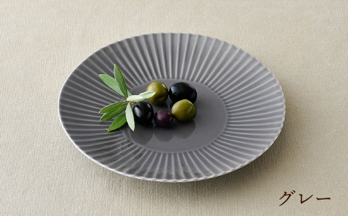 【波佐見焼】しのぎ グレー＆若草 中皿・大皿 4枚セット プレート 6寸皿 7寸皿【一龍陶苑】 [CC73]