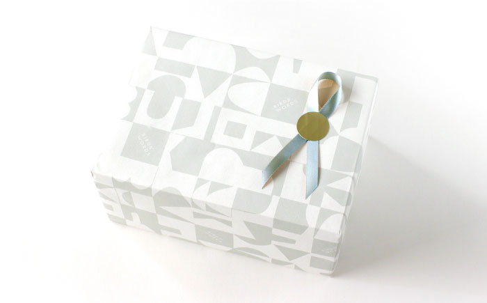 【波佐見焼】PATTERNED MUG ペア2色セット  yellow＋ecru 【BIRDS' WORDS】 [CF044]