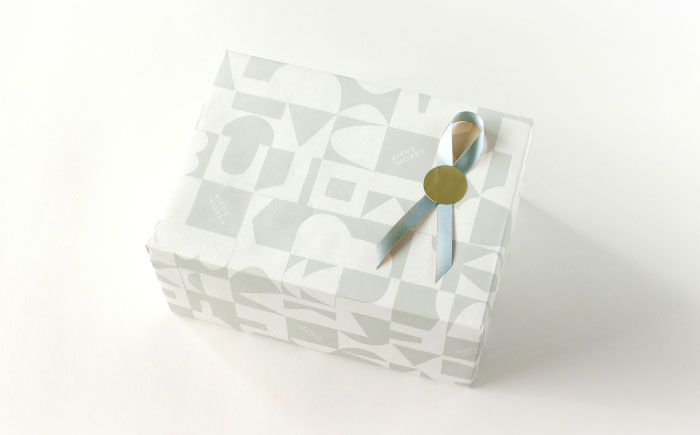 【波佐見焼】PATTERNED PLATE ペア 2色セット yellow ＋ greige 【BIRDS’ WORDS】 [CF066]