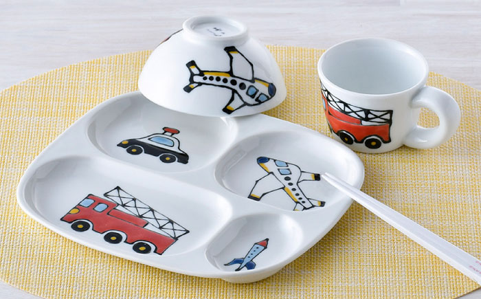 【波佐見焼】子ども食器 「乗り物」 3点セット プレート マグカップ 茶碗【大新窯】 [DC110]