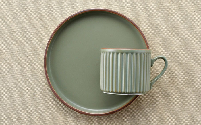 【波佐見焼】ギアシリーズ カップ＆ソーサー グレー＆カーキ プレート マグカップ ペアセット 17.5cm 6寸【大新窯】 [DC113]