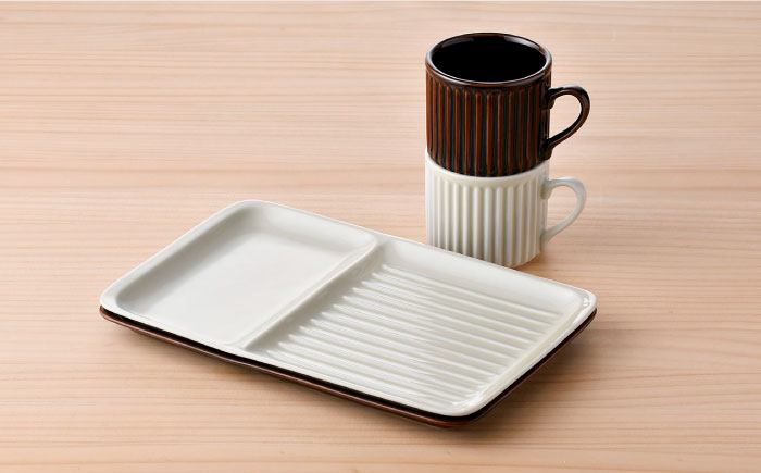 【波佐見焼】マルチパン皿 マグカップセット アメ・アイボリー 計4点【大新窯】 [DC184]