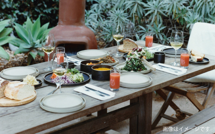 【波佐見焼 HASAMI PORCELAIN】プレート ミッドディープラウンドボウル ブラック 2点セット【東京西海】 [DD235]