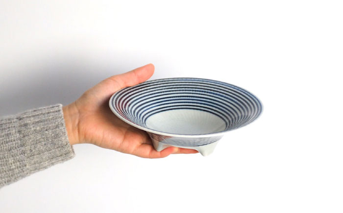 【波佐見焼 マルヒロ】BARBAR 藍駒 三つ足 中鉢ペアセット（2点） [EB192]