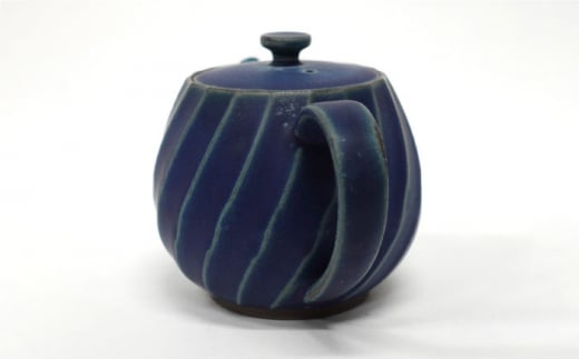 【波佐見焼】ねじりそぎ 500cc ティーポット ブルー【玉有】 [IE02]