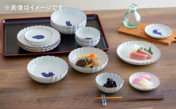 【波佐見焼】呉須猫 菊割小付 〈三日月〉 3点セット【西海陶器】 [OA500]