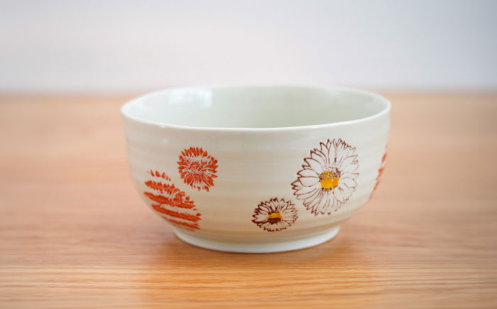 【波佐見焼】 フラワー 麺どんぶり 赤 1点 丼ぶり【団陶器】 [PB131]