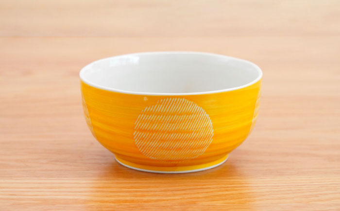 【波佐見焼】丸紋十草　麺どんぶり 黄【団陶器】 [PB143]