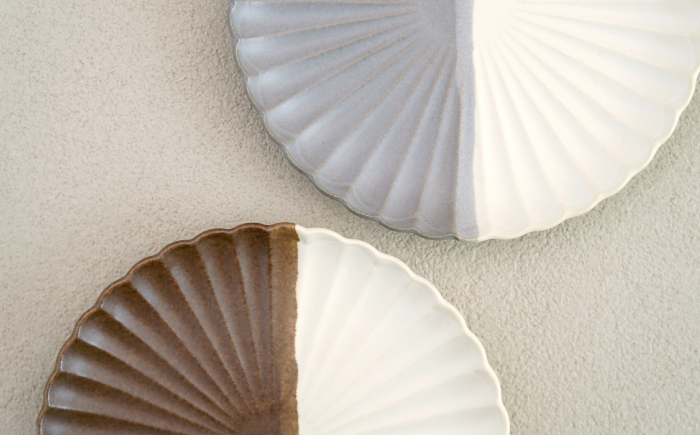 【波佐見焼】花しのぎ 取皿 ペア ハーフカラー 栗・グレー【団陶器】 [PB174]