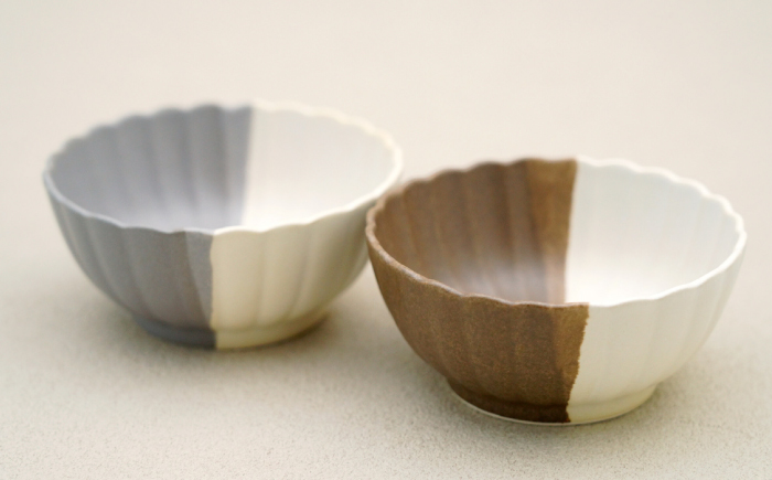 【波佐見焼】花しのぎ 丸小付 ペア ハーフカラー 栗・グレー【団陶器】 [PB189]