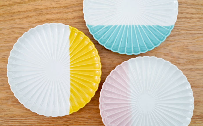 【波佐見焼】花しのぎ 和皿 ハーフカラー 3色セット【団陶器】 [PB209]