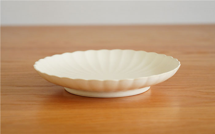 【波佐見焼】花しのぎ ペア 大皿 プレート (白鼠・薄緑)【団陶器】 [PB76]