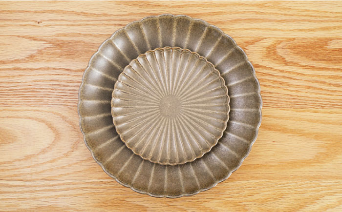 【波佐見焼】花しのぎ 大皿 小皿 （栗） 4点セット【団陶器】 [PB96]