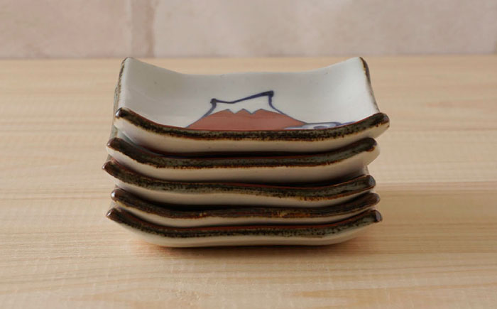 【波佐見焼】富岳 角小皿（赤）5枚セット 食器【陶もと】 [PE44]