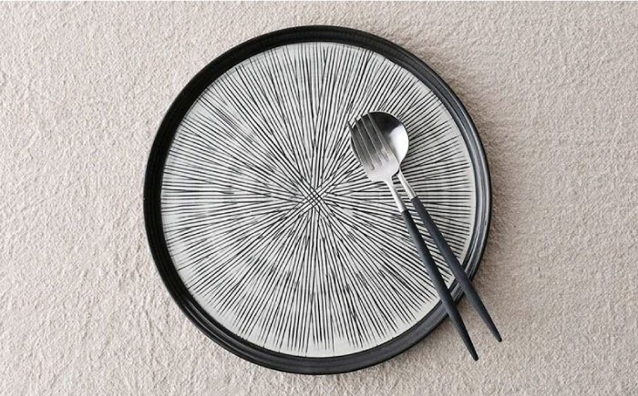 【波佐見焼】Sen・彫 プレート L 24cm【利左エ門窯】 [QB49]