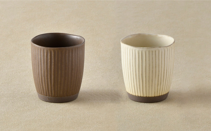 【波佐見焼】しのぎ 茶碗 ・ 湯呑み セット 窯変 マット調 ブラウン・ベージュ 食器 陶器 【トーエー】 [QC36]