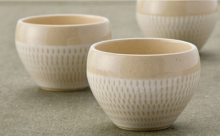 【波佐見焼】飛び鉋 ポット・カップセット 急須 ティーカップ 湯呑み 【トーエー】 [QC38]