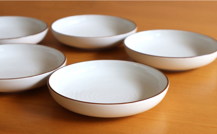 【白山陶器】【定番のシリーズ】白磁千段4.5深皿 5枚セット【波佐見焼】[TA118]