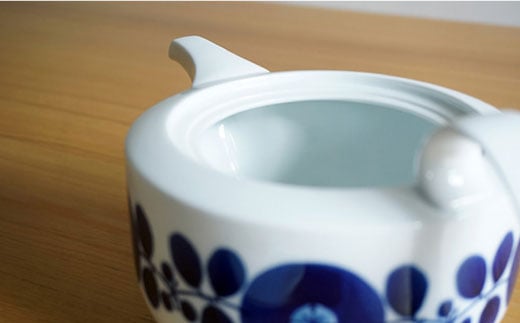 【白山陶器】【BLOOM】ブルーム ティーポット（大） 急須  食器 皿 【波佐見焼】 [TA79]