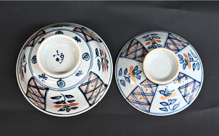 【波佐見焼】【※数量限定】染錦芙蓉地紋 手造 茶碗 （蓋付） 木箱入り【協立陶器】 [TC129]