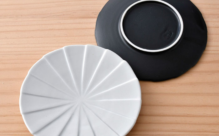 【波佐見焼】フォールド4寸皿 小皿 4カラー ルリ・ブラウン・白マット・黒マット 【清山】 [TD04]