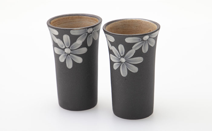 【波佐見焼】まろやかシリーズ 黒一珍 花絵 酒器 5点セット【國右エ門窯】 [VB12]