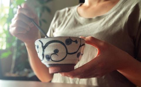 【波佐見焼】茶碗 モダン 唐草 ペアセット【ROXY・HASAMI】 [SB126]