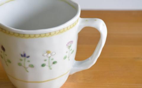 【波佐見焼】はなごよみ マグカップ グリーン・黄色 ペアセット【藍水】 [GB35]