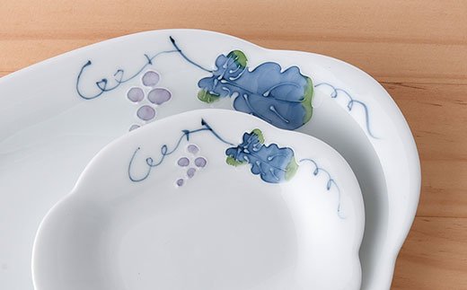 【波佐見焼】かわいいお花のお皿の大小 大皿 小皿 セット【松幸陶芸】 [HB15]