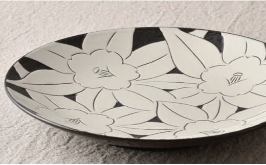 【波佐見焼】黒陶掻き落し山茶花 ワン プレート ４人セット スープマグ スープカップ 食器【利左エ門窯】 [QB14]