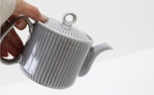 【波佐見焼】KEMIシリーズ《グレイ》ティーポット マグカップ 3点セット【陶芸ゆたか】 [VA62]