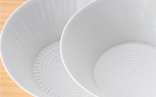 【波佐見焼】 白磁手彫 朝顔ボウル どんぶり 2点セット 食器 皿 【一真陶苑】 [BB34]