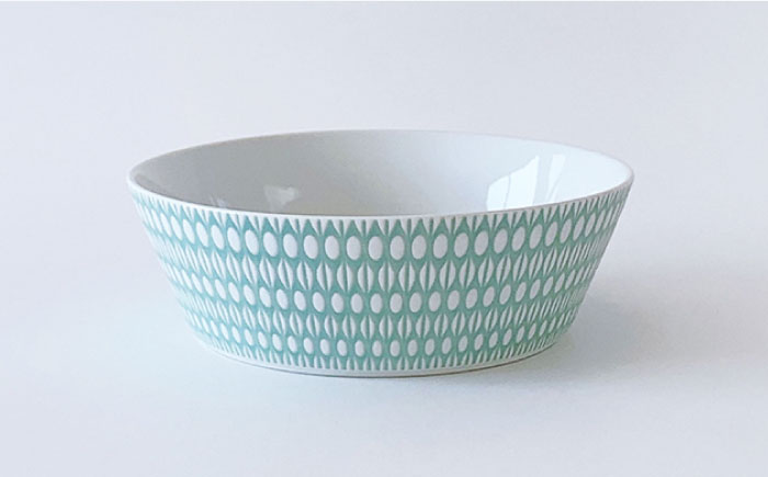 【波佐見焼】センティアラポール （ピンク・エメラルド） 20cm プレート 浅型 ボウル ペアセット【西山】【NISHIYAMAJAPAN】 [CB117]