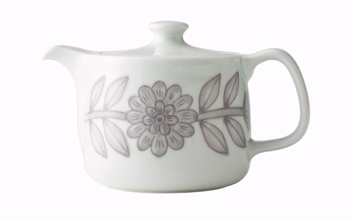 【波佐見焼】デイジー ポット・カップ・プレート グレー 計5点セット【NISHIYAMAJAPAN】 [CB152]