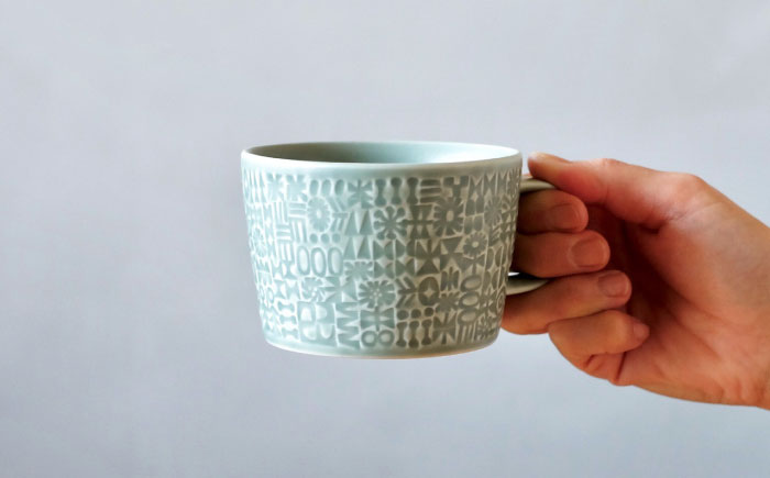 【波佐見焼】PATTERNED PLATE・MUG ペア 4点セット squall gray + antique rose　【BIRDS’ WORDS】 [CF085]