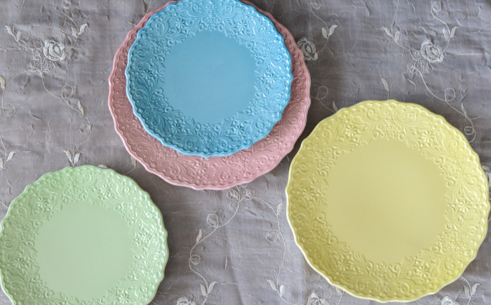 【波佐見焼】レースプレート ペールグリーン 大小 2枚セット【ルセラ・ポーセリン】 [CG12]