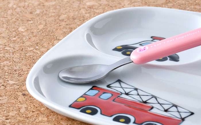 【波佐見焼】子ども食器 「乗り物」 3点セット プレート マグカップ 茶碗【大新窯】 [DC110]