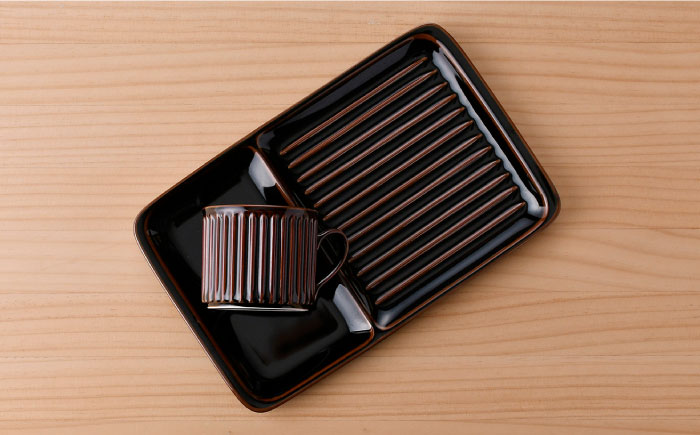 【波佐見焼】マルチパン皿 マグカップセット アメ・アイボリー 計4点【大新窯】 [DC184]