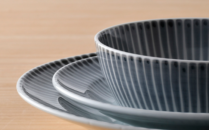 【波佐見焼】十草 プレート （19cm・24cm）・ボウル 小 3点セット（うす墨色）【大新窯】 [DC96]