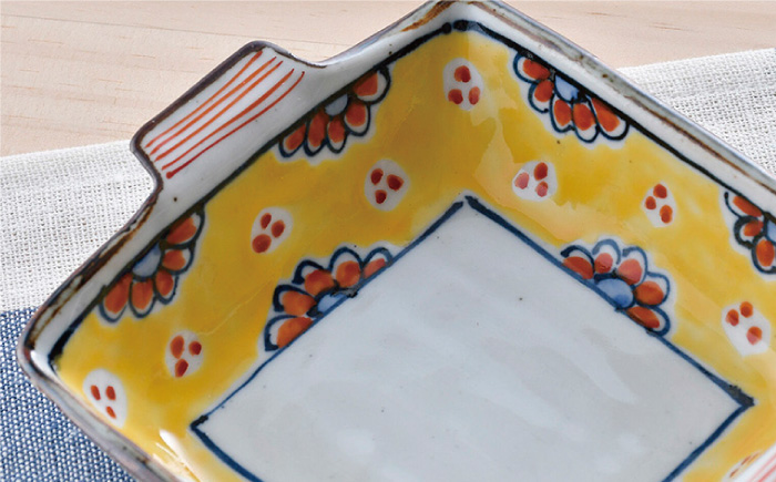 【波佐見焼】赤花黄ダミ 取っ手付き角小鉢 2点セット【大桂工房】 [GD33] GD33