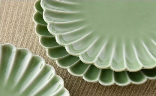 【波佐見焼】菊型 中皿 プレート  5枚セット（緑）【洸琳窯】 [GE20]