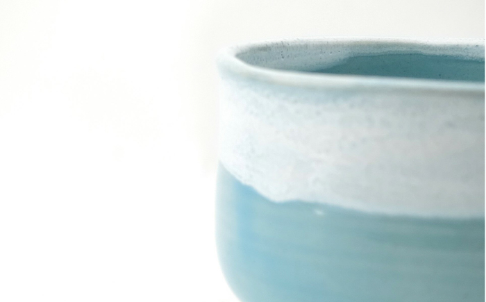【波佐見焼】Folk Design 野点抹茶碗 青釉白唐津流し 1点【玉有】 [IE52]