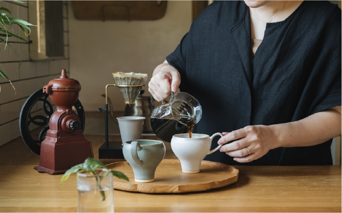 【波佐見焼】コーヒーのためのカップ コーヒーカップ tall (ホワイト・グリーン) 2色セット【イロドリ】 [KE20]