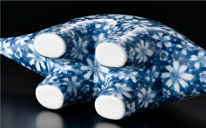 【波佐見焼】首長恐竜 染付 花紋 サウルス 置物大 インテリア【ふきの陶】 [NF03]