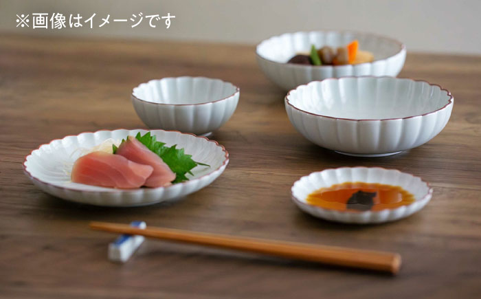 【波佐見焼】呉須猫 菊割小鉢 〈背伸び〉 2点セット【西海陶器】 [OA502]