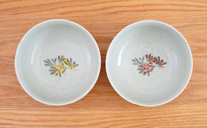 【波佐見焼】パレス　ペア麺どんぶり 赤＆黄【団陶器】 [PB135]