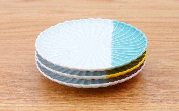 【波佐見焼】花しのぎ 和皿 ハーフカラー 3色セット【団陶器】 [PB209]