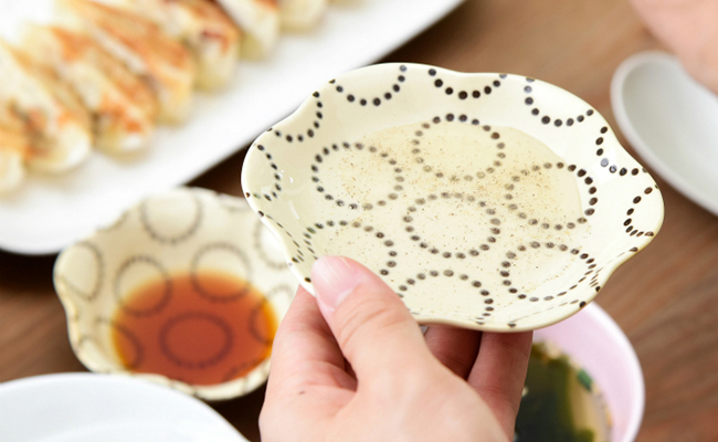 【波佐見焼】粉引釉 六方押小皿 5枚セット 十草／羽根／円／花／糸【natural69】 [QA137]